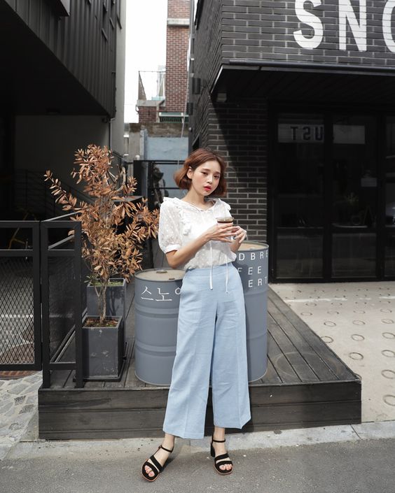 藍白穿搭　優雅 